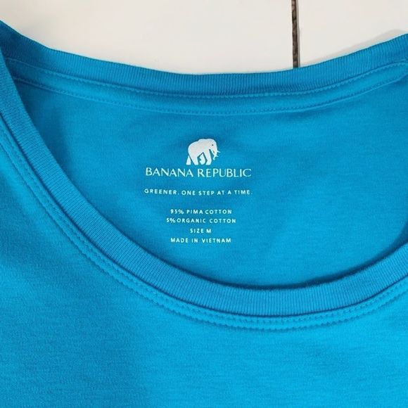 EUC Banana Republic Short Sleeve Pima Cotton Tee Blue - Picture 8 of 9
